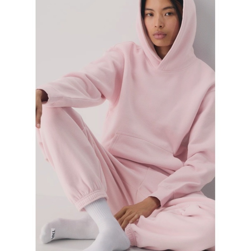 Aritzia | 2-Piece Cozy Fleece Sweatset Pink Hoodie and Sweatpants Set | Size M